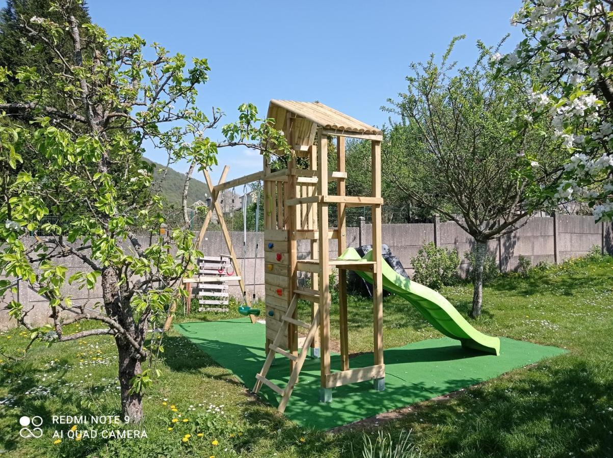 Bed and Breakfast Les Ecureuils Revin  Экстерьер фото