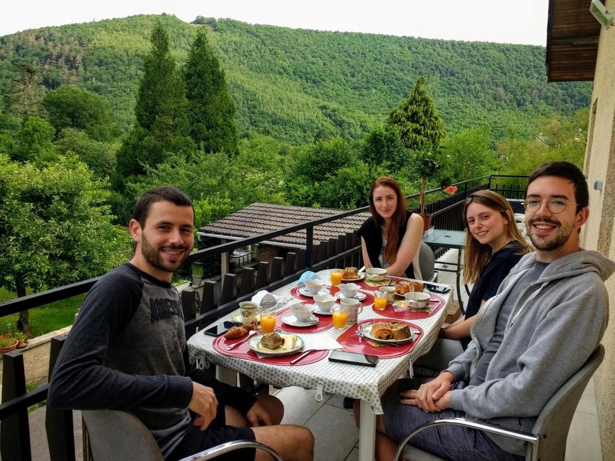 Bed and Breakfast Les Ecureuils Revin  Экстерьер фото