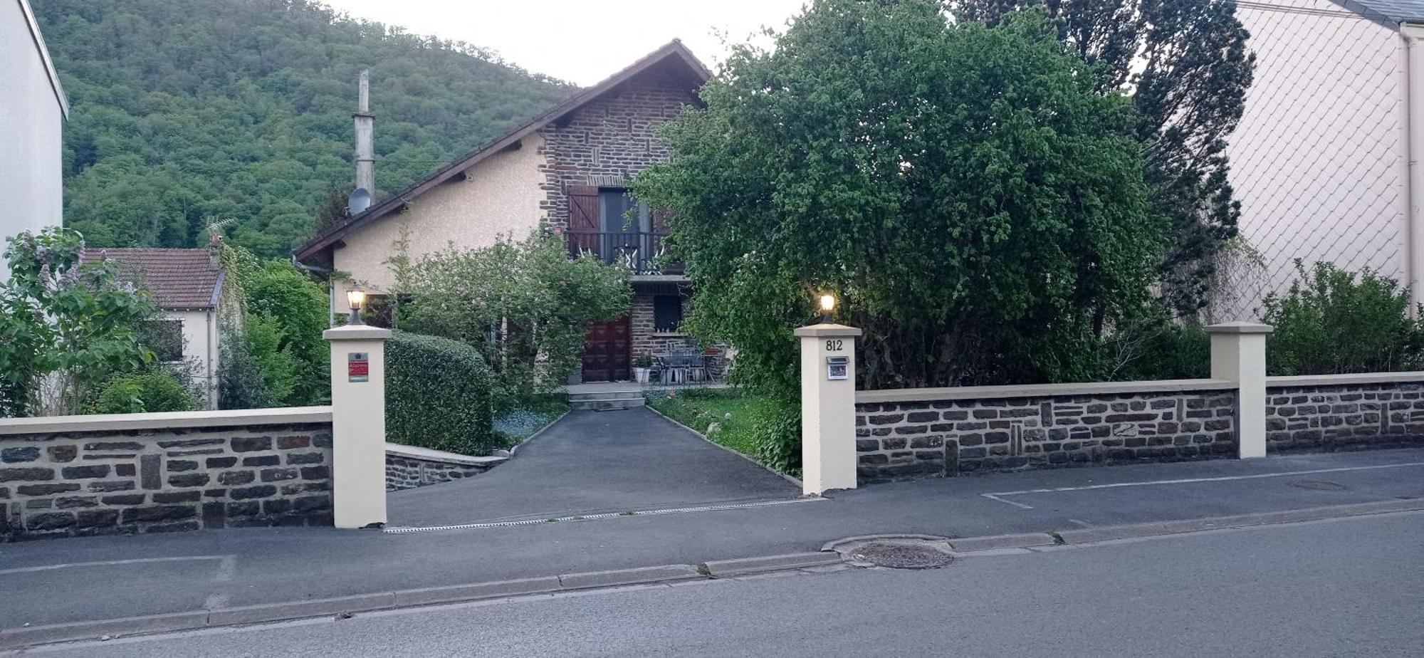 Bed and Breakfast Les Ecureuils Revin  Экстерьер фото